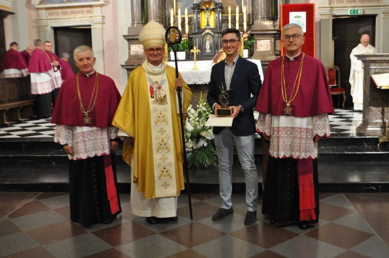 Nagroda „Świadek wiary” dla Adama Godlewskiego - lekarza i wolontariusza