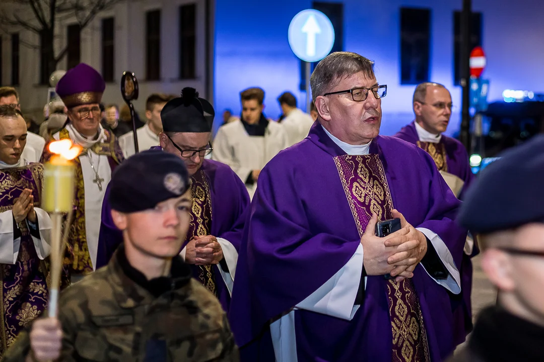 Procesja pokutna i Msza św. w katedrze w Środę Popielcową