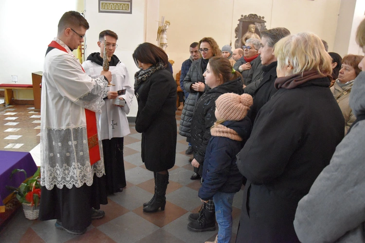 Relikwie bł. Rodziny Ulmów w sanktuarium w Przasnyszu