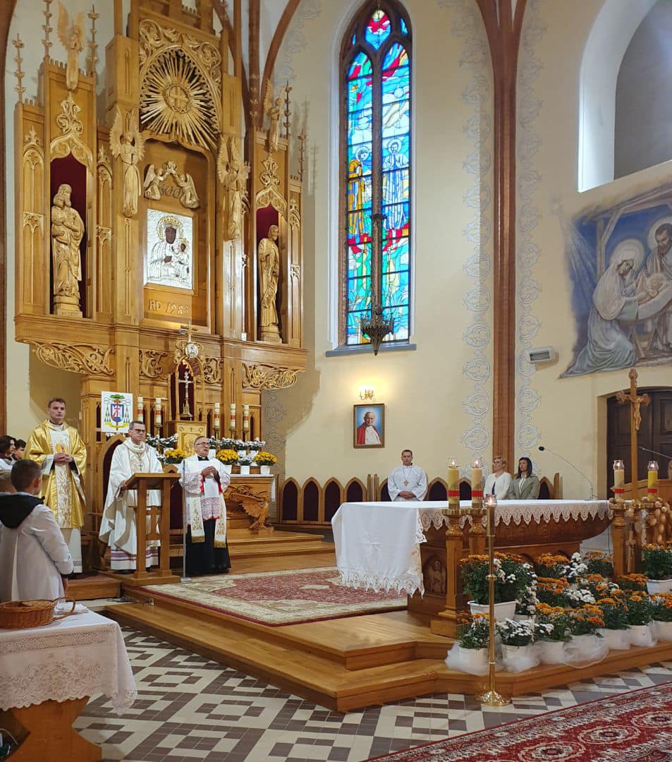 Parafia w Dzierżeninie rozpoczęła obchody stulecia konsekracji kościoła 